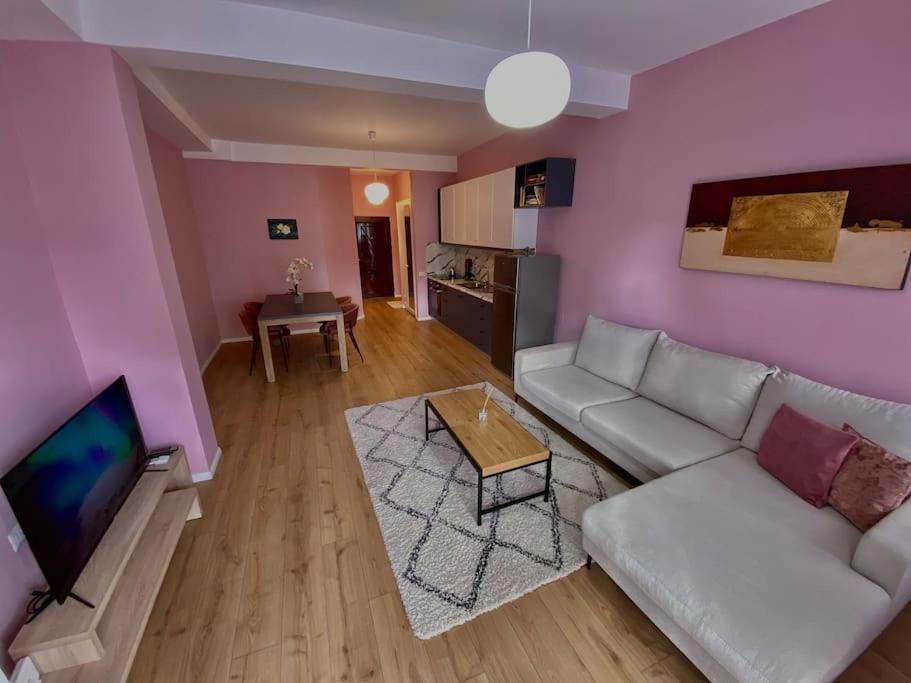 Coral Apartment - City Center Tirana Exterior photo